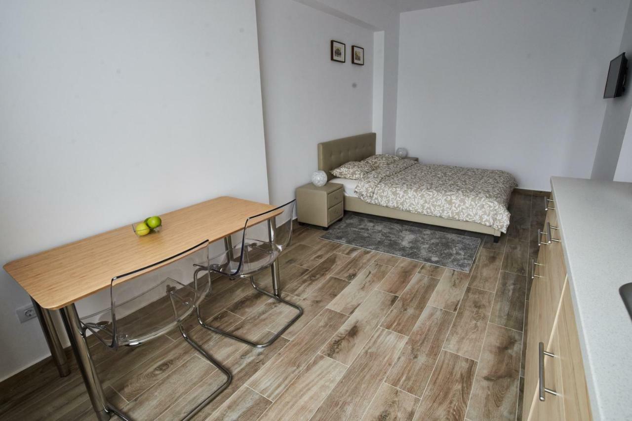 At Central Apartments ブカレスト エクステリア 写真