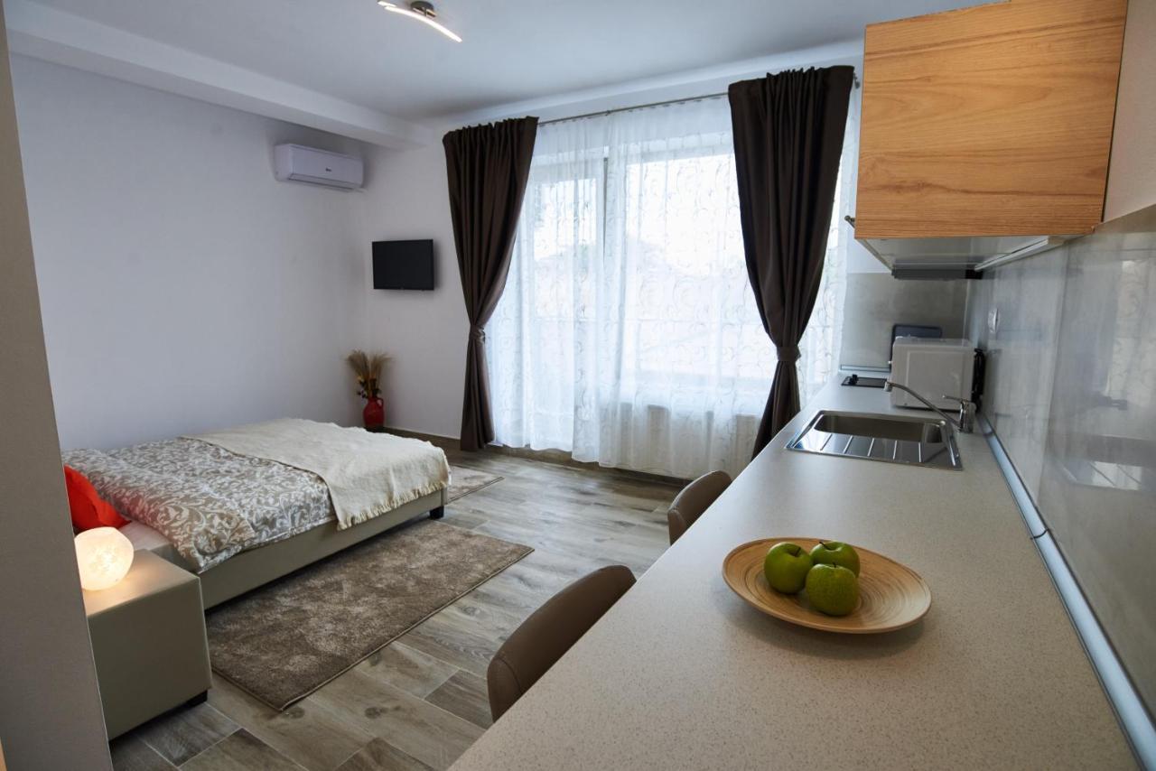 At Central Apartments ブカレスト エクステリア 写真