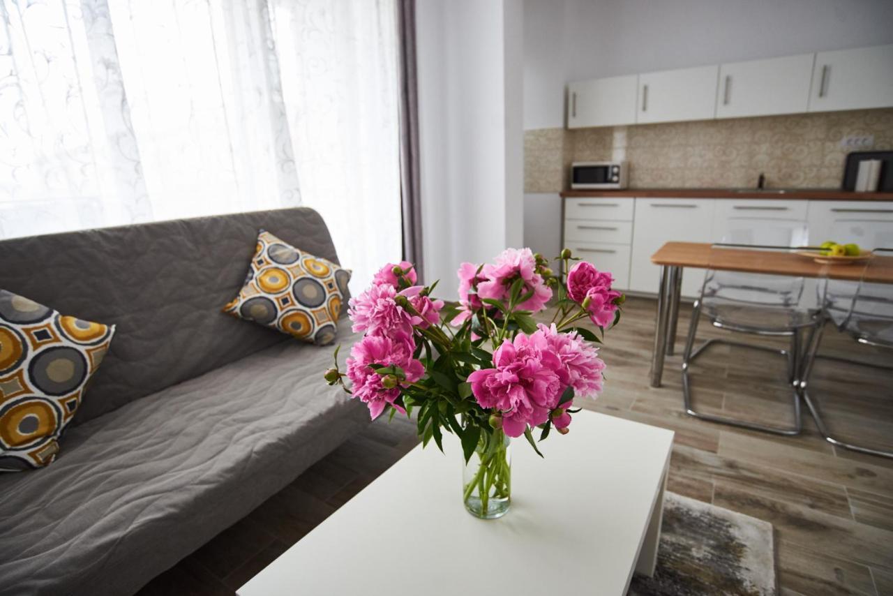 At Central Apartments ブカレスト エクステリア 写真