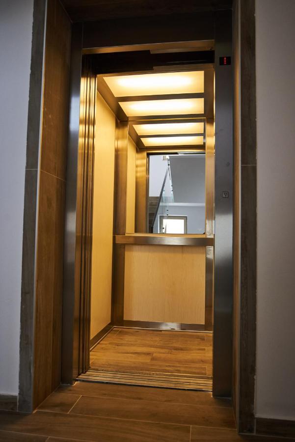 At Central Apartments ブカレスト エクステリア 写真