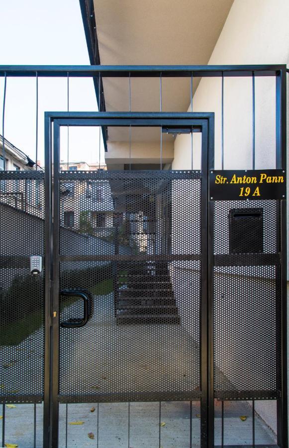 At Central Apartments ブカレスト エクステリア 写真